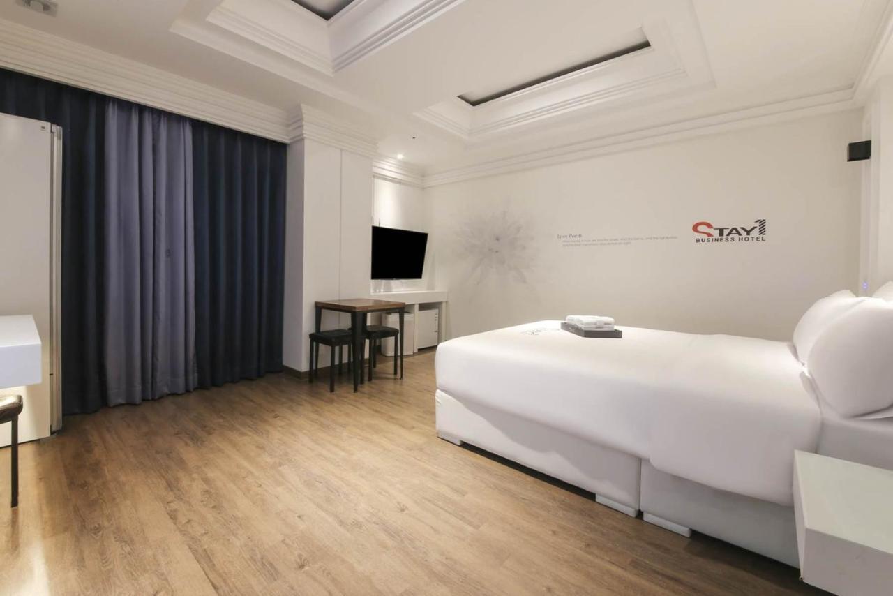 Stay Hotel Gwangju Metropolitan City Exterior photo